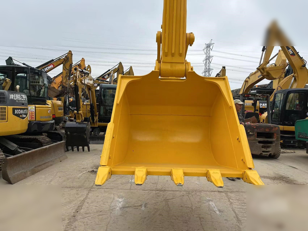 KOMATSU PC450-8 - حفارات زحافة: صور 4 KOMATSU PC450-8 - حفارات زحافة: صور 4