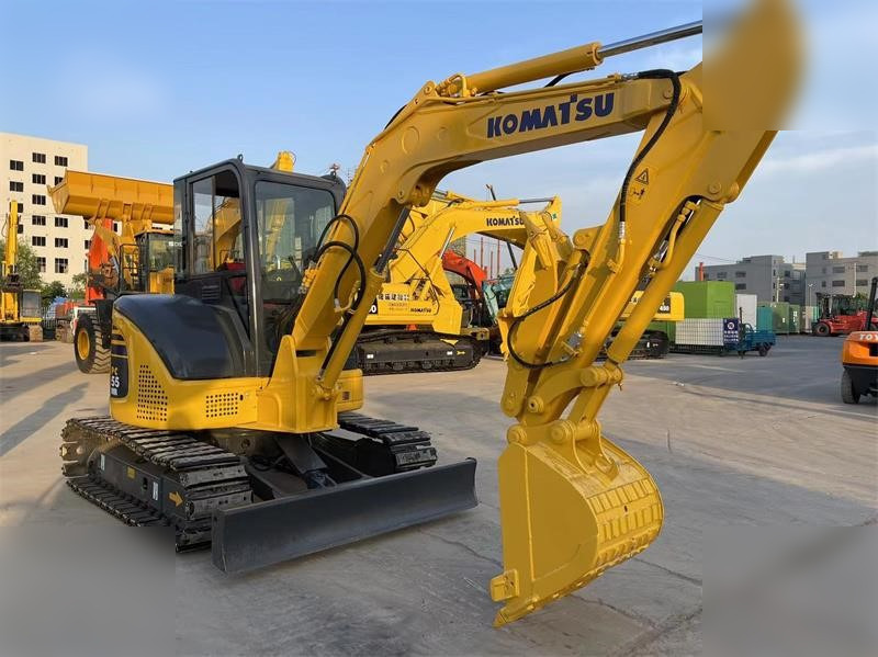 حفارة مصغرة KOMATSU PC55MR-2: صور 10