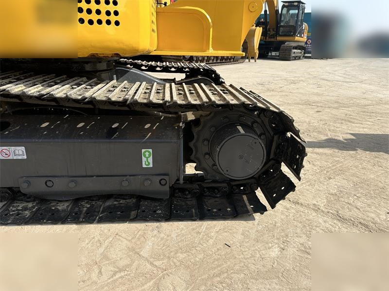 KOMATSU PC55MR-3 - حفارة مصغرة: صور 5 KOMATSU PC55MR-3 - حفارة مصغرة: صور 5