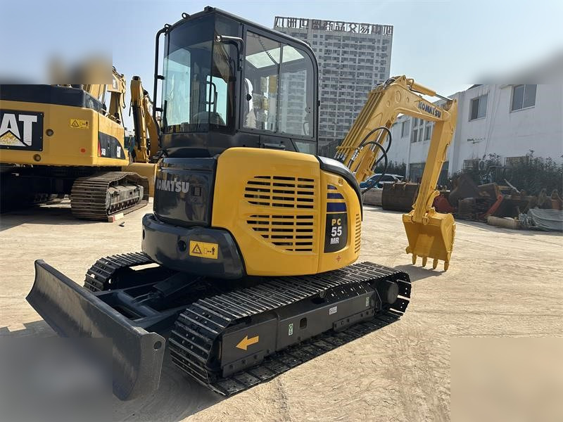 KOMATSU PC55MR-3 - حفارة مصغرة: صور 4 KOMATSU PC55MR-3 - حفارة مصغرة: صور 4