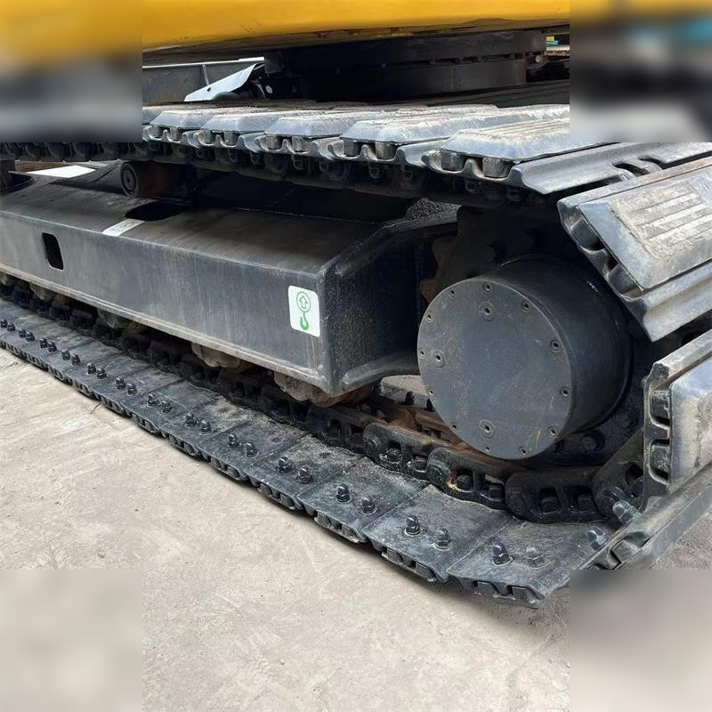 KOMATSU PC78US-6N0 - حفارات زحافة: صور 5 KOMATSU PC78US-6N0 - حفارات زحافة: صور 5