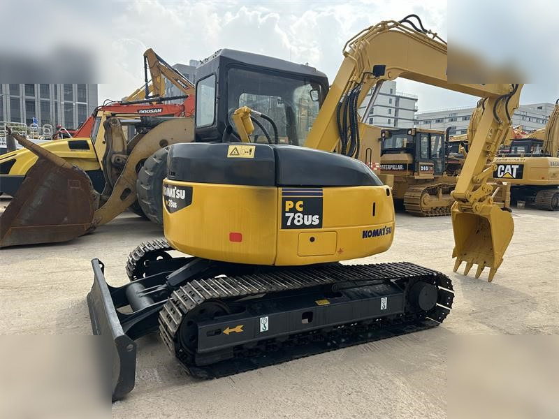 KOMATSU PC78US-6 - حفارات زحافة: صور 4 KOMATSU PC78US-6 - حفارات زحافة: صور 4