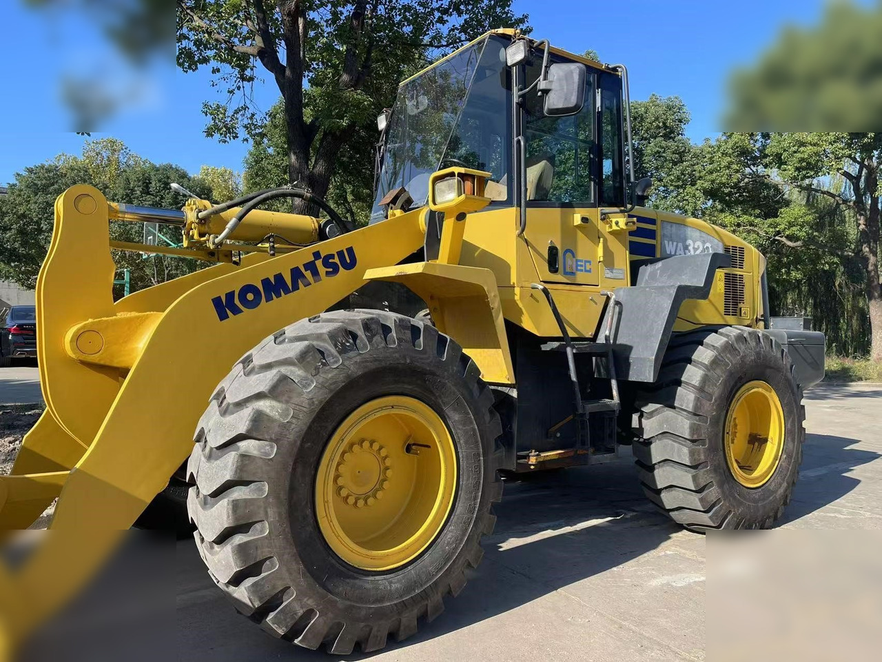 KOMATSU WA320-5 - اللودر بعجل: صور 4 KOMATSU WA320-5 - اللودر بعجل: صور 4