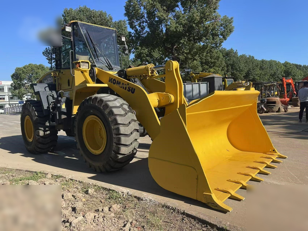 KOMATSU WA320-5 - اللودر بعجل: صور 2 KOMATSU WA320-5 - اللودر بعجل: صور 2
