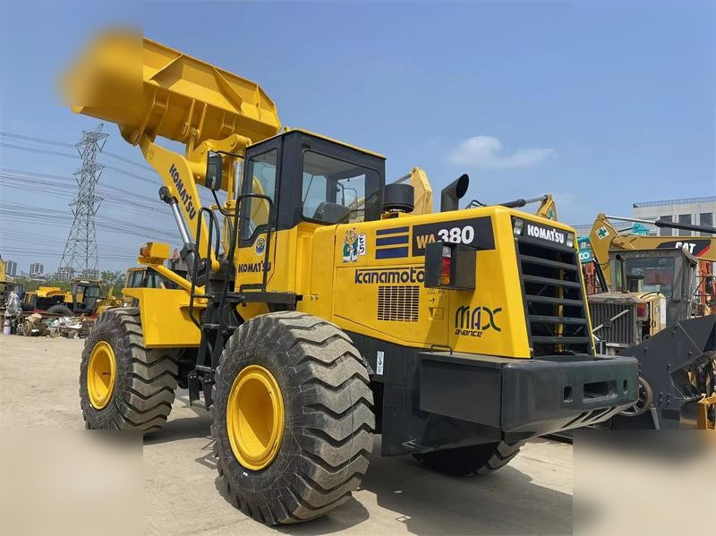 KOMATSU WA380-3 - اللودر بعجل: صور 3 KOMATSU WA380-3 - اللودر بعجل: صور 3