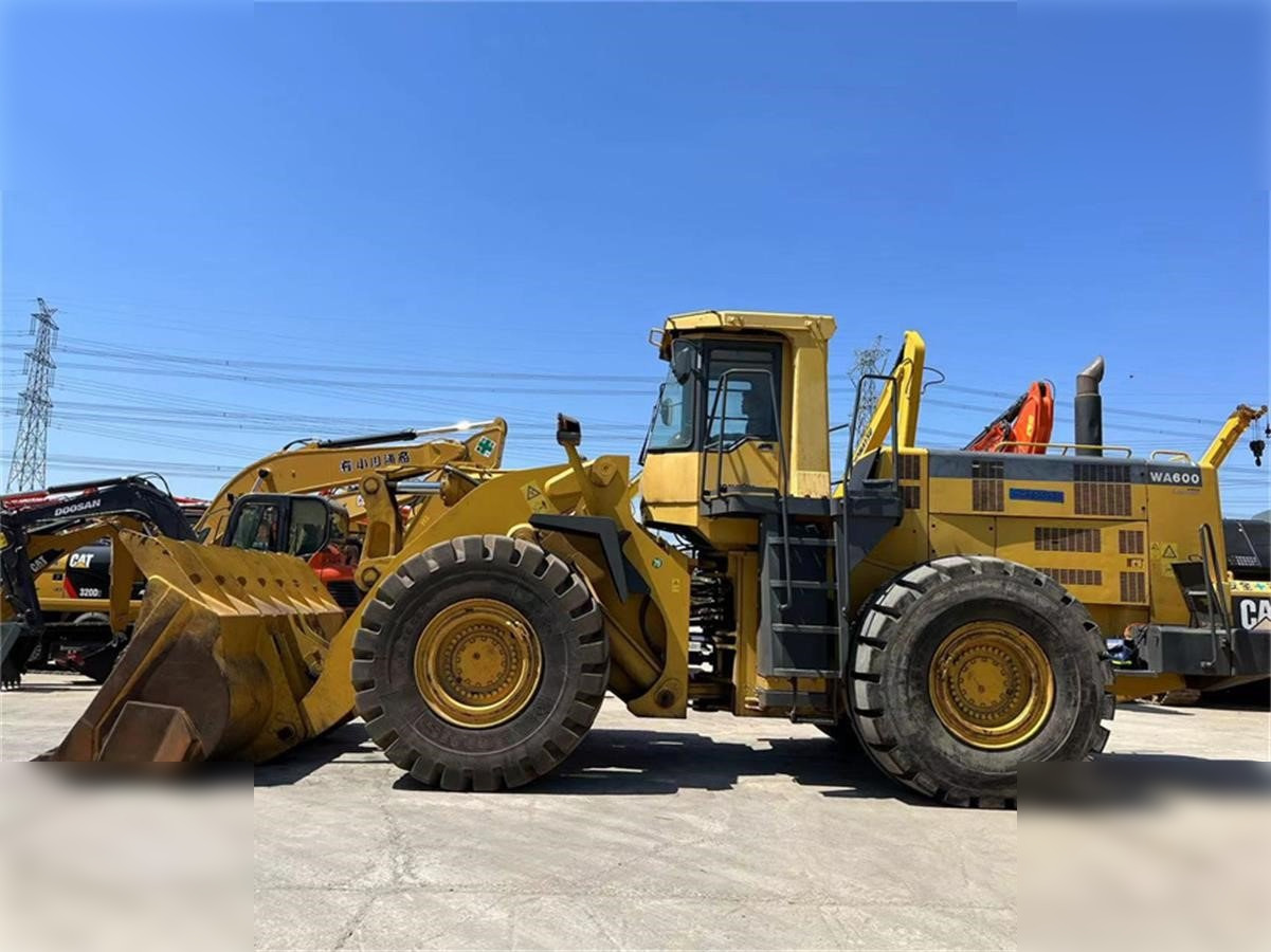 KOMATSU WA600-3 - اللودر بعجل: صور 5 KOMATSU WA600-3 - اللودر بعجل: صور 5
