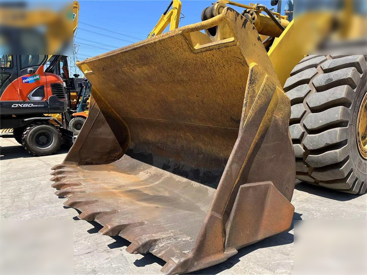KOMATSU WA600-3 - اللودر بعجل: صور 4 KOMATSU WA600-3 - اللودر بعجل: صور 4