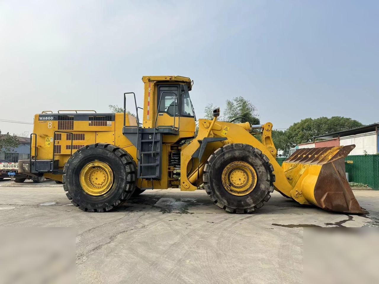 KOMATSU WA600-3 - اللودر بعجل: صور 2 KOMATSU WA600-3 - اللودر بعجل: صور 2