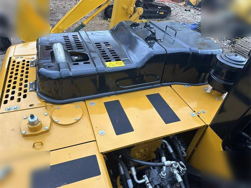 SANY SY235C - حفارات زحافة: صور 3 SANY SY235C - حفارات زحافة: صور 3