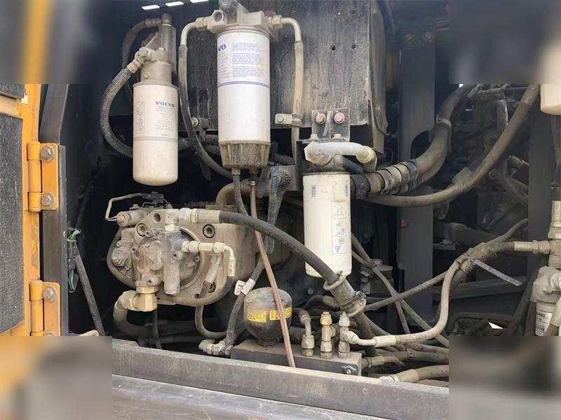 VOLVO EW145B - حفارة على عجلات: صور 5 VOLVO EW145B - حفارة على عجلات: صور 5