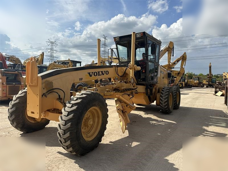 VOLVO G730 VHP - آلة تسوية الأرض: صور 3 VOLVO G730 VHP - آلة تسوية الأرض: صور 3