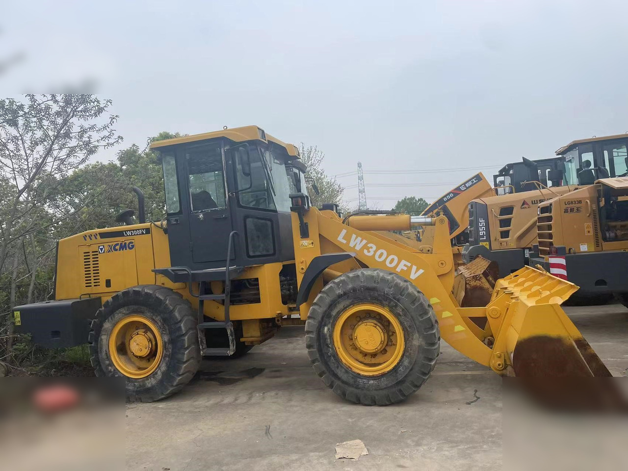 XCMG LW300F - اللودر بعجل: صور 1 XCMG LW300F - اللودر بعجل: صور 1