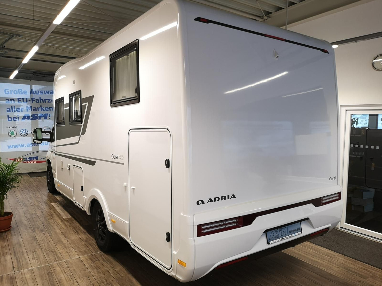 Adria Coral ALL-IN 650 DL*SOLAR*MARKISE*NAVI*SOFORT* - موتر هوم شبه متكامل: صور 5 Adria Coral ALL-IN 650 DL*SOLAR*MARKISE*NAVI*SOFORT* - موتر هوم شبه متكامل: صور 5