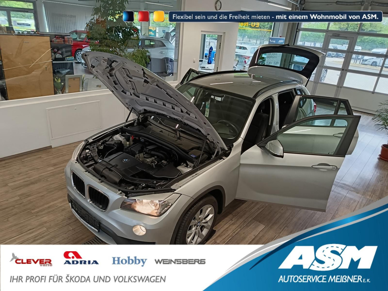BMW X1 sDrive 18i 110 kW*SITZHEIZUNG*KLIMAAUTOMATIK - سيارة دفع رباعي: صور 1 BMW X1 sDrive 18i 110 kW*SITZHEIZUNG*KLIMAAUTOMATIK - سيارة دفع رباعي: صور 1