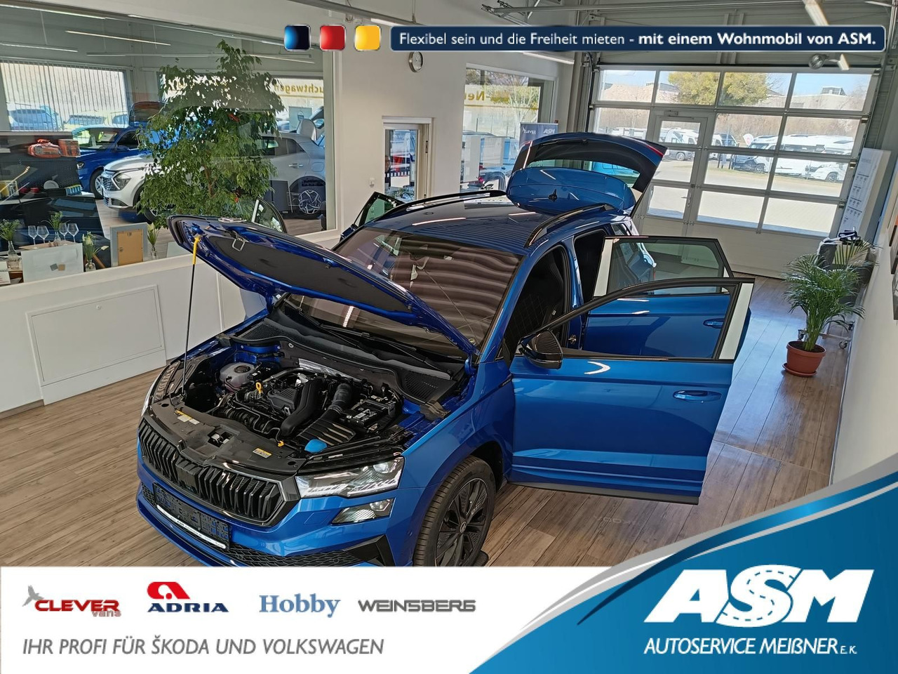 Skoda Karoq Sportline 1,5TSI DSG*AHK*360°*5J.GARANTIE* - سيارة دفع رباعي: صور 1 Skoda Karoq Sportline 1,5TSI DSG*AHK*360°*5J.GARANTIE* - سيارة دفع رباعي: صور 1