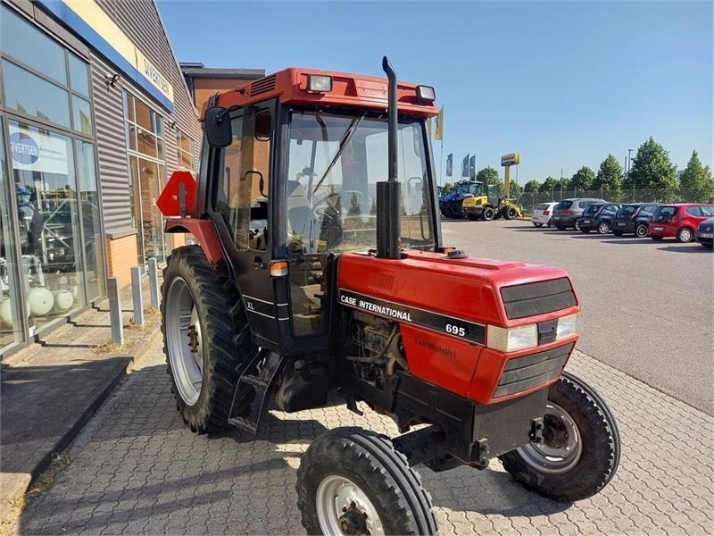 Case IH 695 XL - جرار: صور 3 Case IH 695 XL - جرار: صور 3