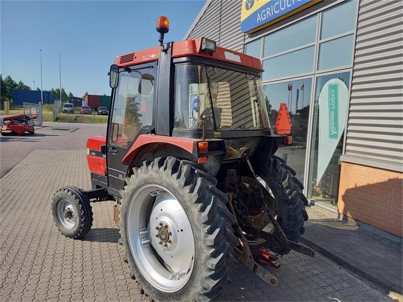 Case IH 695 XL - جرار: صور 4 Case IH 695 XL - جرار: صور 4