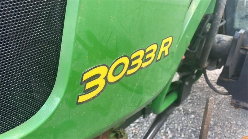 John Deere 3033 R - جرار: صور 4 John Deere 3033 R - جرار: صور 4