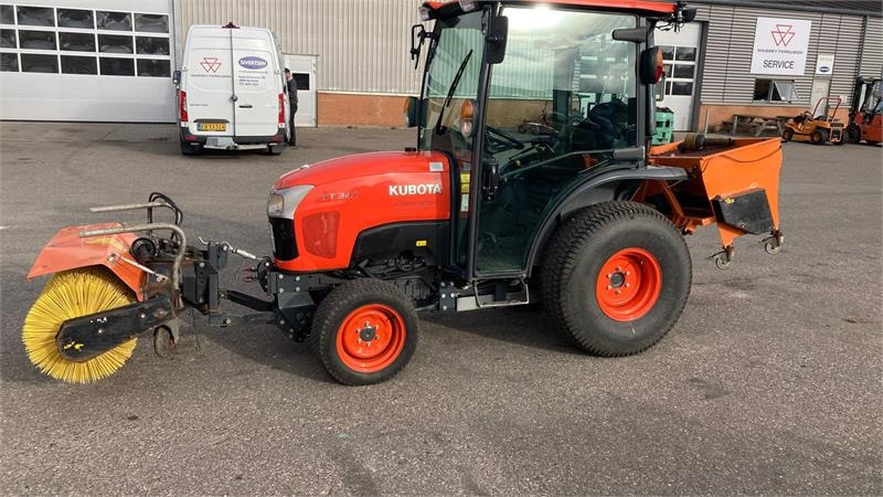 Kubota ST341 inkl. 150 cm kost og udlægger - جرارات البلدية: صور 2 Kubota ST341 inkl. 150 cm kost og udlægger - جرارات البلدية: صور 2