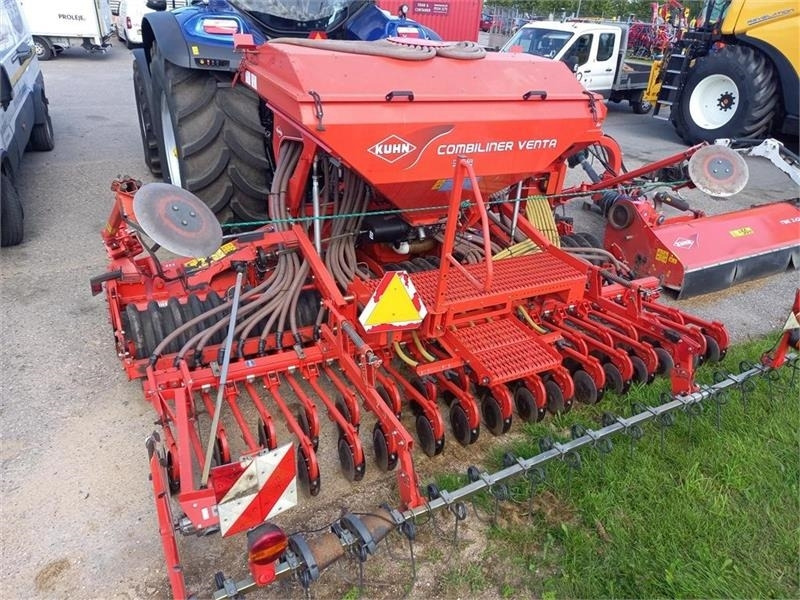 Kuhn Combiliner Venta 4 Meter. - الة بذر: صور 4 Kuhn Combiliner Venta 4 Meter. - الة بذر: صور 4