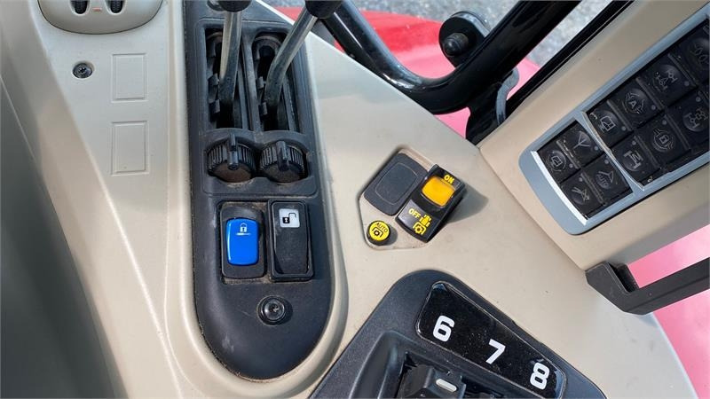 Massey Ferguson 7718S Dyna 6 Efficient inkl. FL4327 Frontlæsser  - جرار: صور 5 Massey Ferguson 7718S Dyna 6 Efficient inkl. FL4327 Frontlæsser  - جرار: صور 5