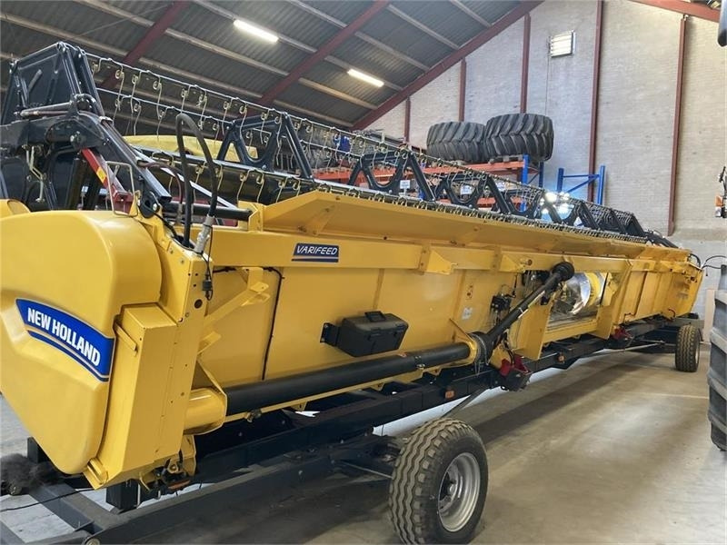 New Holland 35” Varifeed - معدات آلة حصاد: صور 2 New Holland 35” Varifeed - معدات آلة حصاد: صور 2