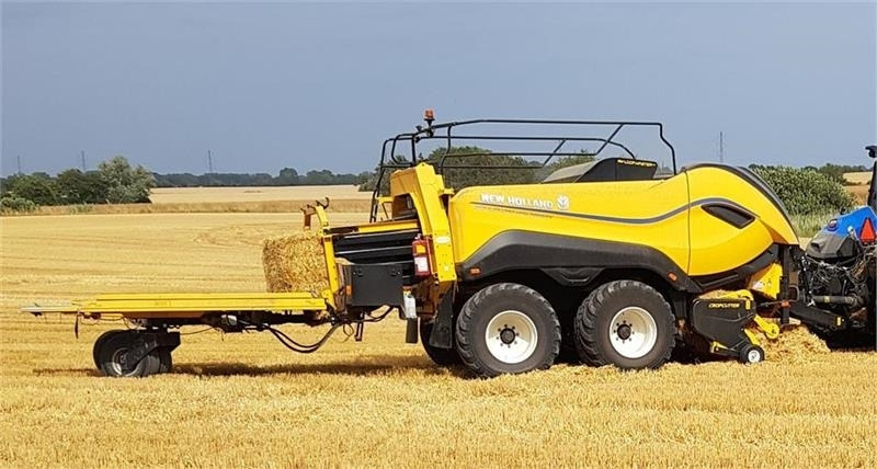 New Holland BB 1290 RC HD - مكبس البالات المستطيله: صور 1 New Holland BB 1290 RC HD - مكبس البالات المستطيله: صور 1