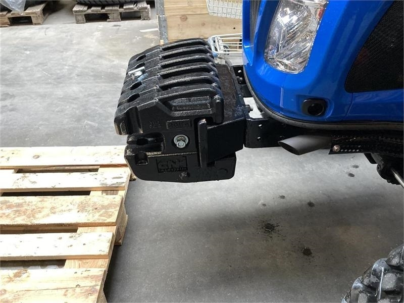 New Holland Boomer til 35-40-50-55 - ثقل موازن: صور 2 New Holland Boomer til 35-40-50-55 - ثقل موازن: صور 2