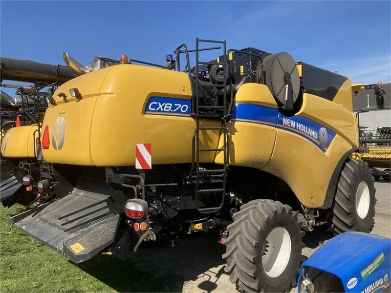 New Holland CX 8.70 SLH - حصادة شاملة: صور 2 New Holland CX 8.70 SLH - حصادة شاملة: صور 2