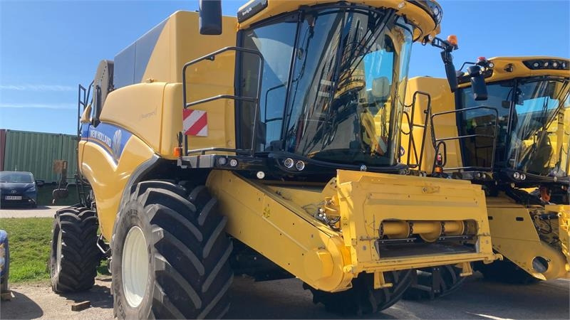 New Holland CX 8.70 SLH - حصادة شاملة: صور 1 New Holland CX 8.70 SLH - حصادة شاملة: صور 1