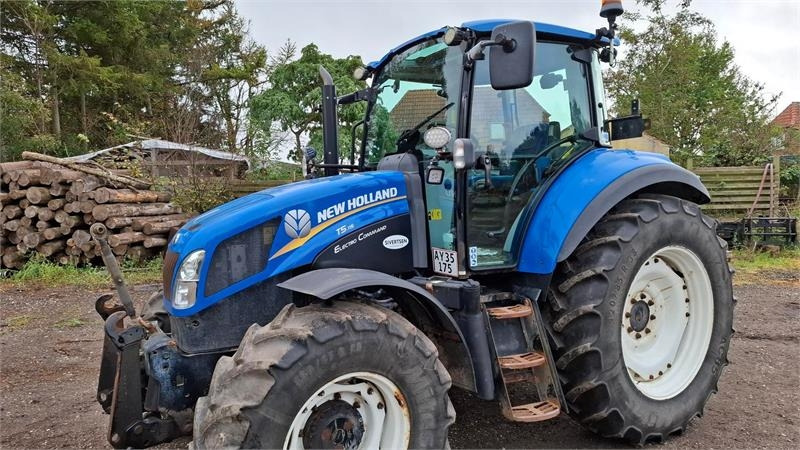 New Holland T5.115 EC - جرار: صور 1 New Holland T5.115 EC - جرار: صور 1