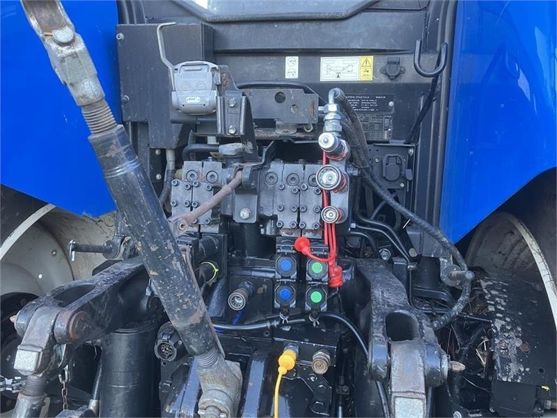 New Holland T7.270 AUTO COMMAND - جرار: صور 5 New Holland T7.270 AUTO COMMAND - جرار: صور 5
