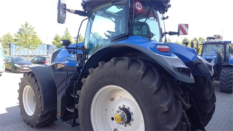 New Holland T7.315 HD - جرار: صور 4 New Holland T7.315 HD - جرار: صور 4