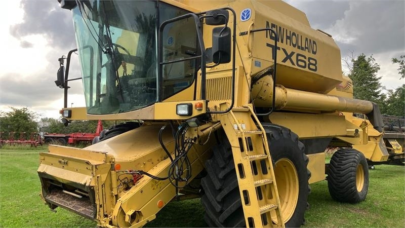 New Holland TX68 - حصادة شاملة: صور 1 New Holland TX68 - حصادة شاملة: صور 1