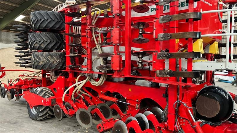 Pöttinger Terrasem C6 Fertilizer - معدات بذار: صور 5 Pöttinger Terrasem C6 Fertilizer - معدات بذار: صور 5