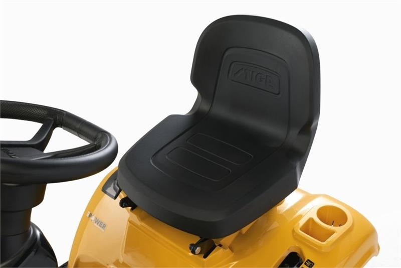 Stiga E-Ride S500 48 Volt - Batteri drevet - جرارات البلدية: صور 5 Stiga E-Ride S500 48 Volt - Batteri drevet - جرارات البلدية: صور 5