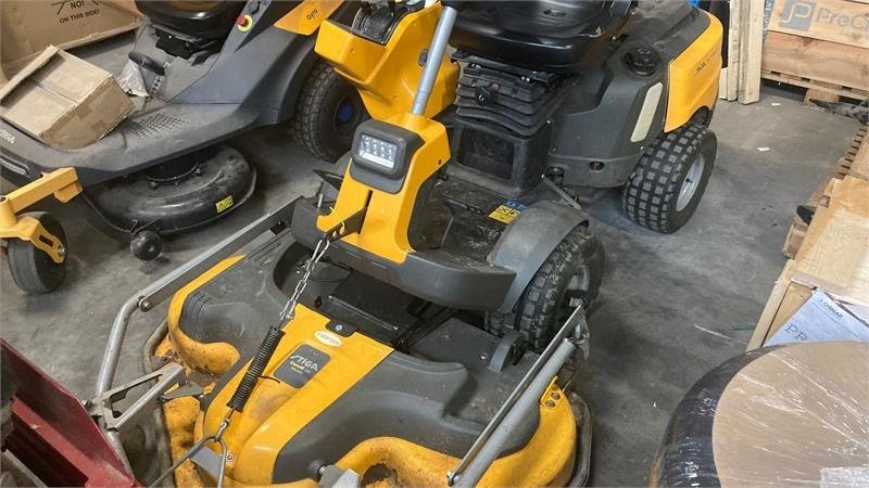 Stiga Park Pro 540IX 4WD 125 Combi Pro el. - جزازة المروج: صور 2 Stiga Park Pro 540IX 4WD 125 Combi Pro el. - جزازة المروج: صور 2