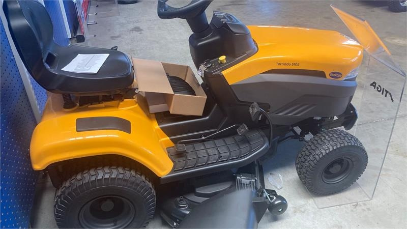 Stiga Tornado 5108 - جرارات البلدية: صور 3 Stiga Tornado 5108 - جرارات البلدية: صور 3