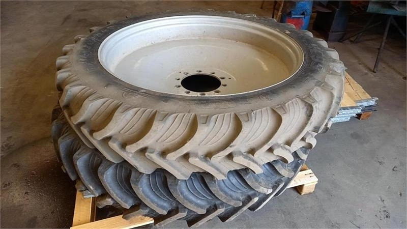 Taurus Sprøjtehjul 340/85R48 Taurus RC95. - الإطارات - الآلات والماكينات الزراعية: صور 3 Taurus Sprøjtehjul 340/85R48 Taurus RC95. - الإطارات - الآلات والماكينات الزراعية: صور 3