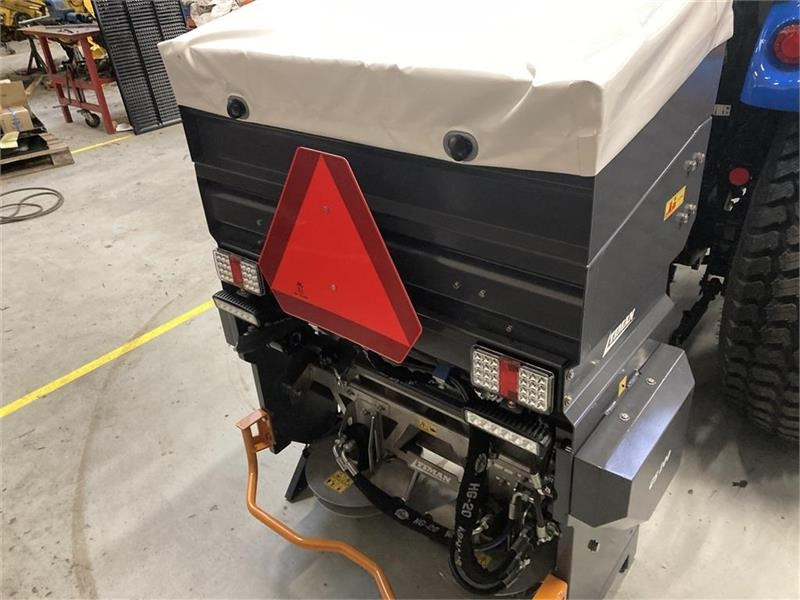 Timan CS-200 Combispreder 300 liter til traktor - الرمال مفرشة - سيارة بلدية: صور 1 Timan CS-200 Combispreder 300 liter til traktor - الرمال مفرشة - سيارة بلدية: صور 1