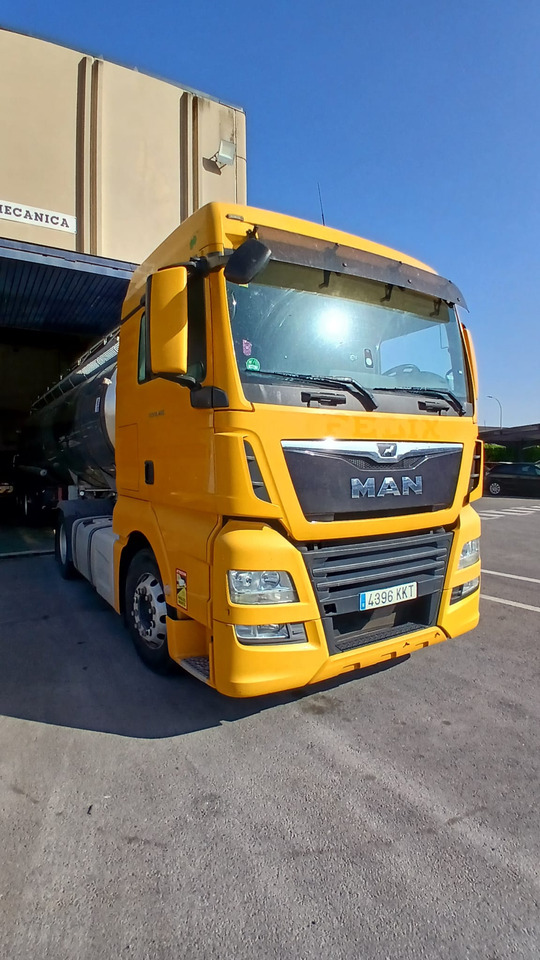 MAN TGX 460 - شاحنة جرار: صور 2 MAN TGX 460 - شاحنة جرار: صور 2