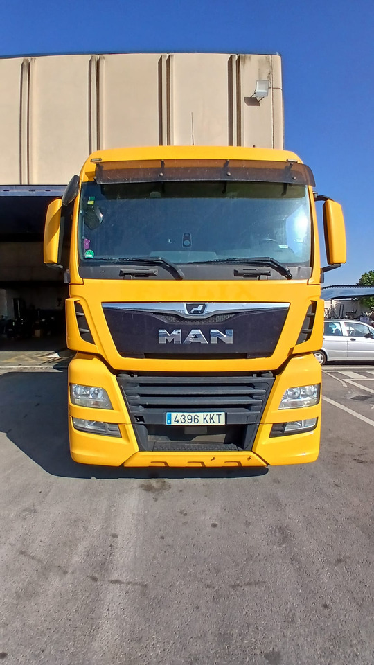 MAN TGX 460 - شاحنة جرار: صور 1 MAN TGX 460 - شاحنة جرار: صور 1