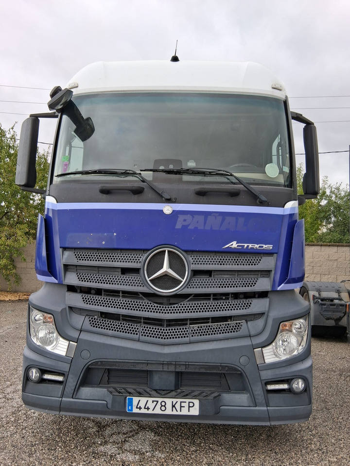MERCEDES-BENZ 1845 LS - شاحنة جرار: صور 1 MERCEDES-BENZ 1845 LS - شاحنة جرار: صور 1