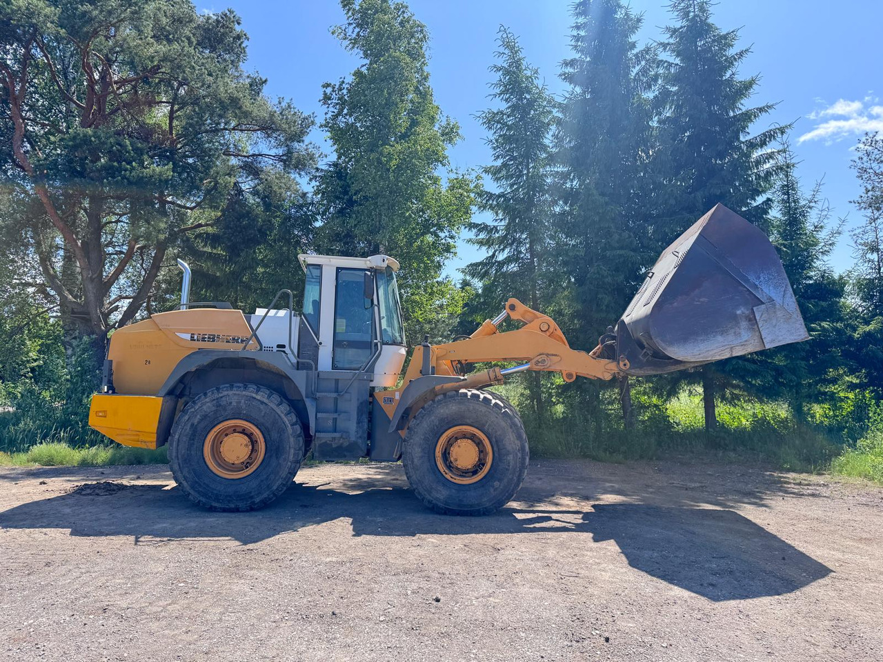 Liebherr L544 - اللودر بعجل: صور 5 Liebherr L544 - اللودر بعجل: صور 5