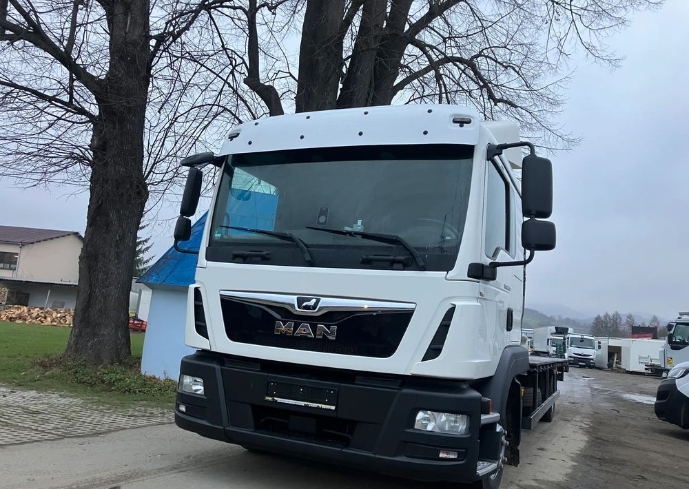 MAN MAN TGM 12.250 sypialka euro6 Rama do zabudowy - الشاسيه شاحنة: صور 1 MAN MAN TGM 12.250 sypialka euro6 Rama do zabudowy - الشاسيه شاحنة: صور 1