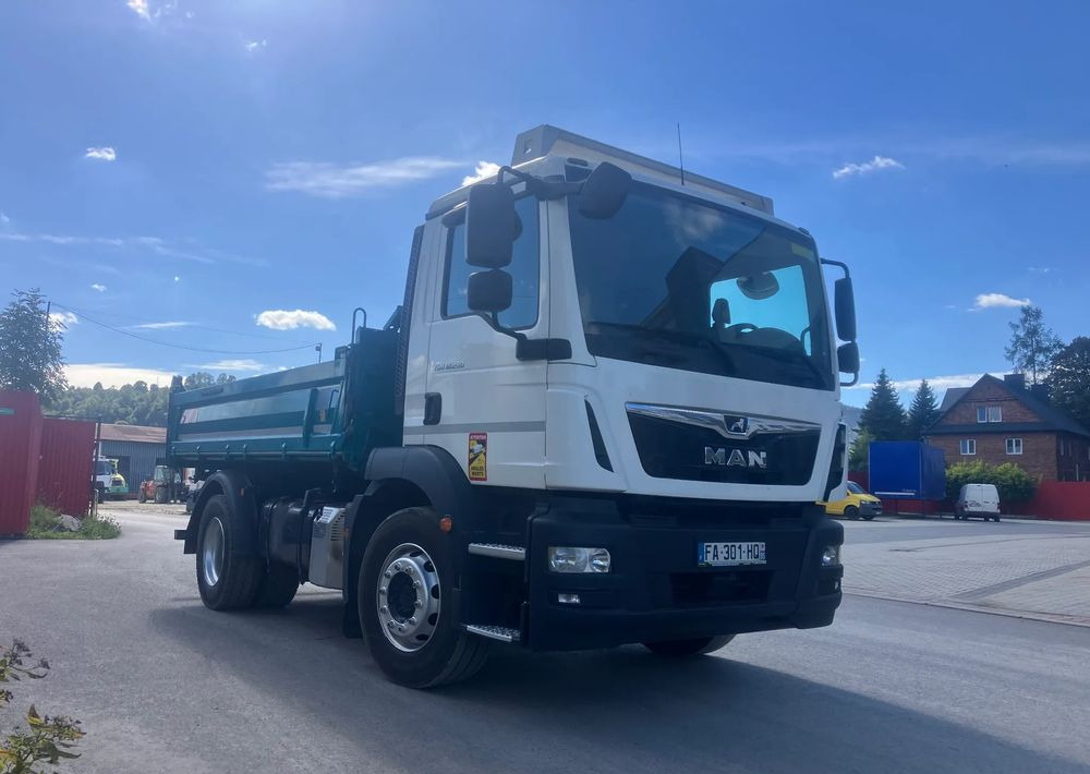 MAN MAN TGM 18.290 kiper MEILLER wywrotka blokada mostu - قلابات: صور 3 MAN MAN TGM 18.290 kiper MEILLER wywrotka blokada mostu - قلابات: صور 3