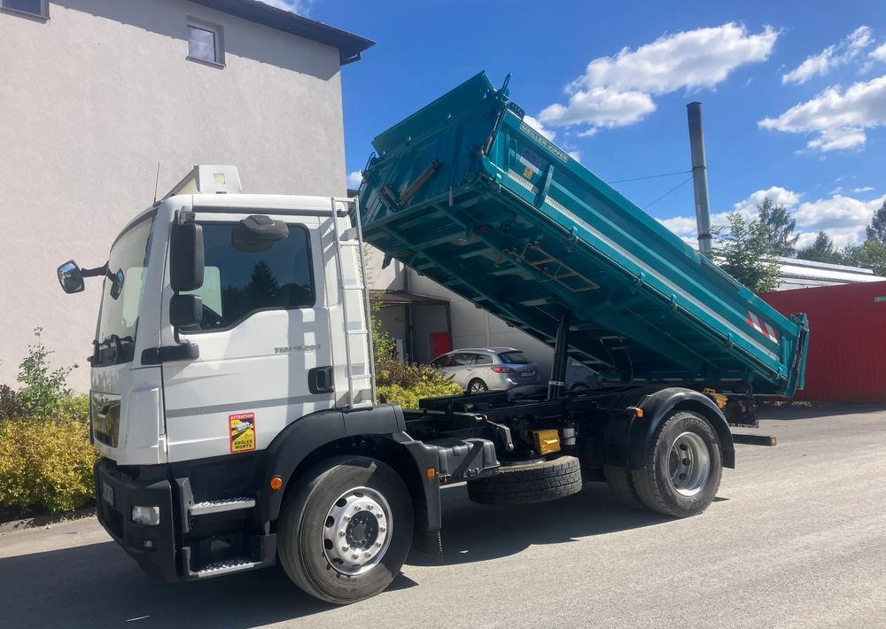 MAN MAN TGM 18.290 kiper MEILLER wywrotka blokada mostu - قلابات: صور 1 MAN MAN TGM 18.290 kiper MEILLER wywrotka blokada mostu - قلابات: صور 1