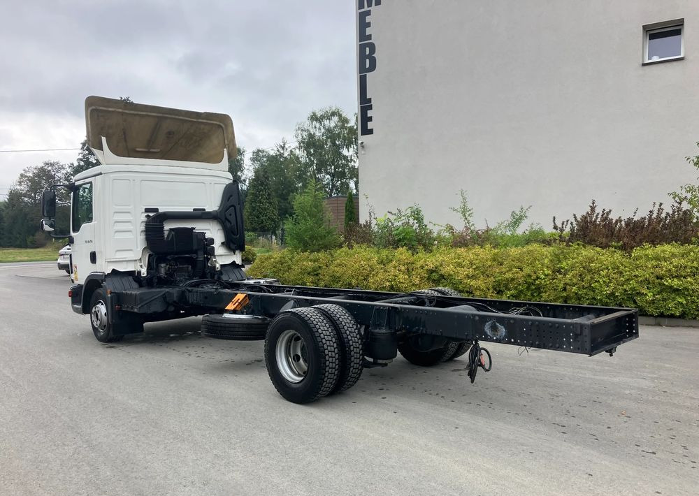MAN Man TGM 12.250 euro 6 ramo do zabudowy Pomoc drogowa laweta kiper - الشاسيه شاحنة: صور 5 MAN Man TGM 12.250 euro 6 ramo do zabudowy Pomoc drogowa laweta kiper - الشاسيه شاحنة: صور 5