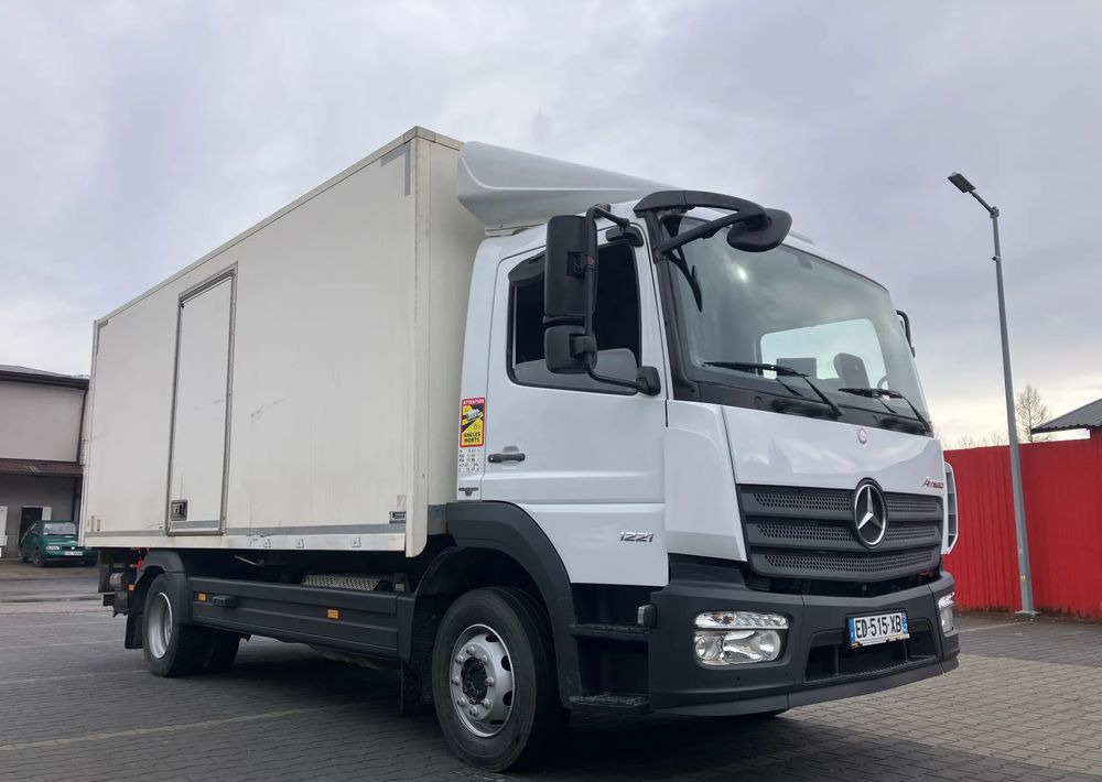 Mercedes-Benz ATEGO 1218 KURIERKA KONTENER 15 PALET - بصندوق مغلق شاحنة: صور 2 Mercedes-Benz ATEGO 1218 KURIERKA KONTENER 15 PALET - بصندوق مغلق شاحنة: صور 2