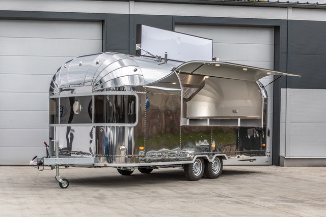 Airstream Style Mirage IN STOCK Mirage - عربة الطعام: صور 1 Airstream Style Mirage IN STOCK Mirage - عربة الطعام: صور 1
